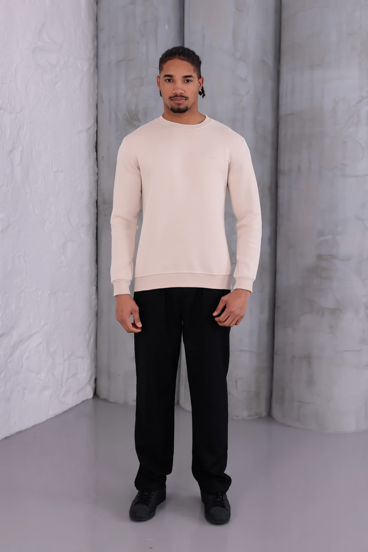 Sıfır4 Comfort Fit 3 İplik Şardonlu Sweatshirt krem